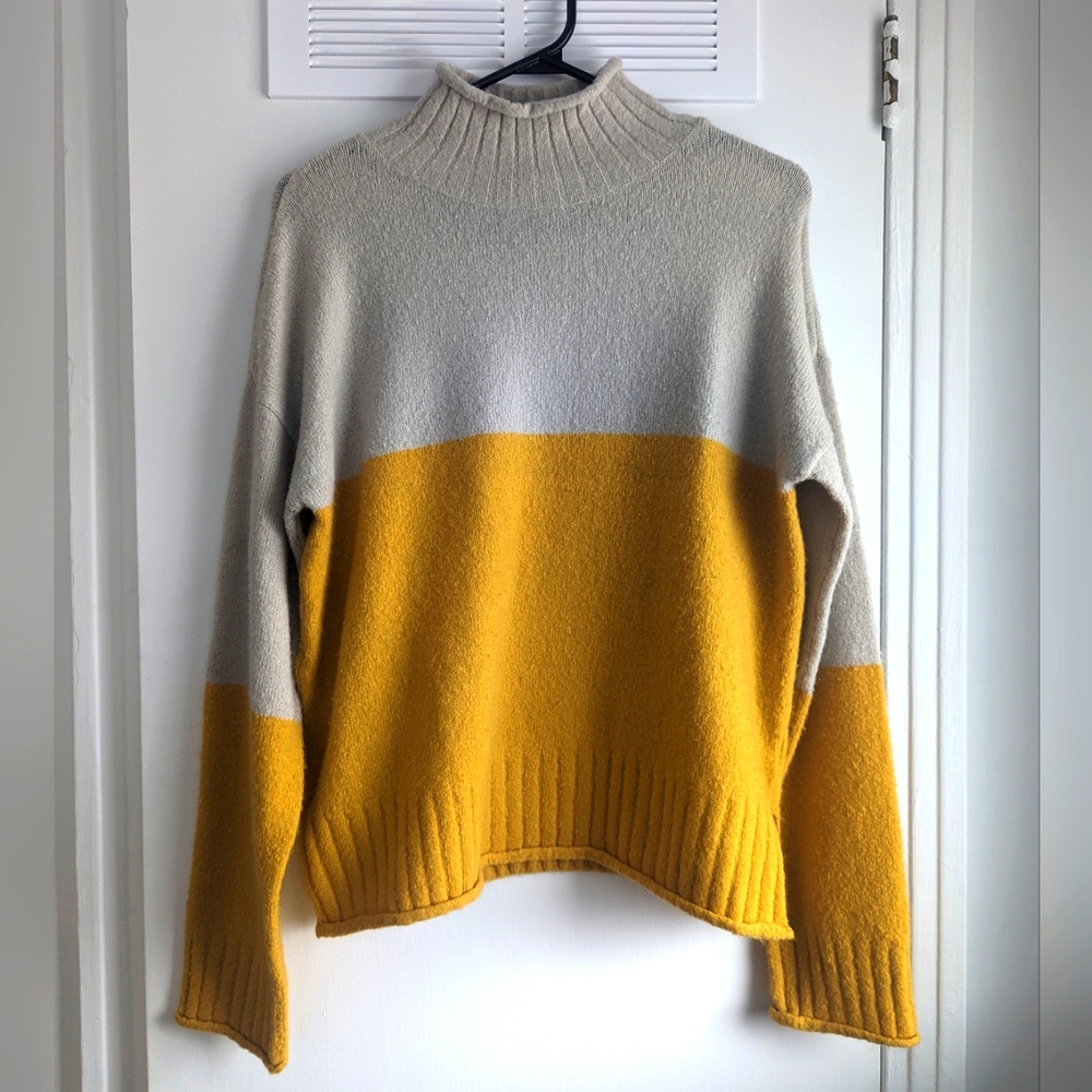 Color block cozy sweater